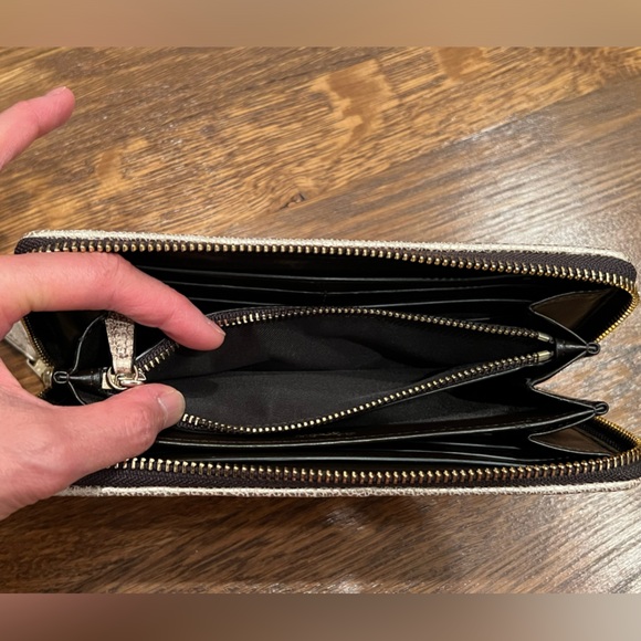 Coach metallic gold zip around wallet - Picture 9 of 13